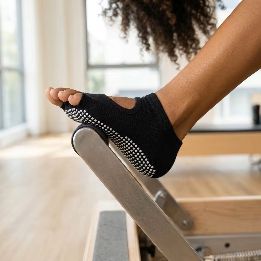 Sırtı Açık Beş Parmaklı Yoga Ç - Yoga Mat incelemesi ve fiyatı